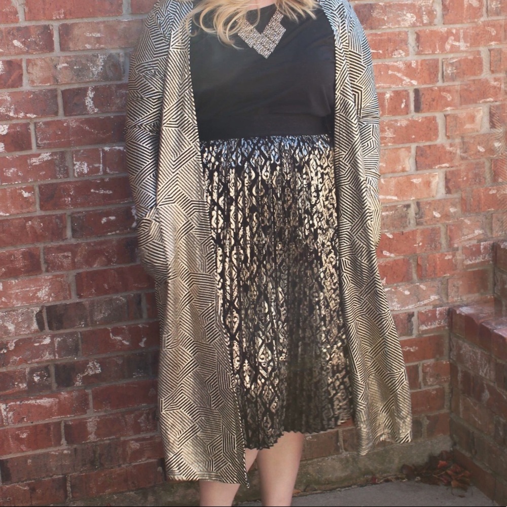 LuLaRoe Black and Silver Midi Skirt